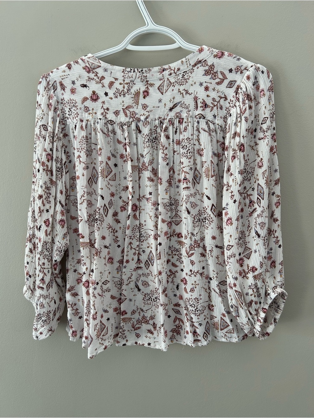 Z Supply Women’s Floral Print Button-Front White and Dusty Rose Boho Flowy Top - Picture 3 of 5